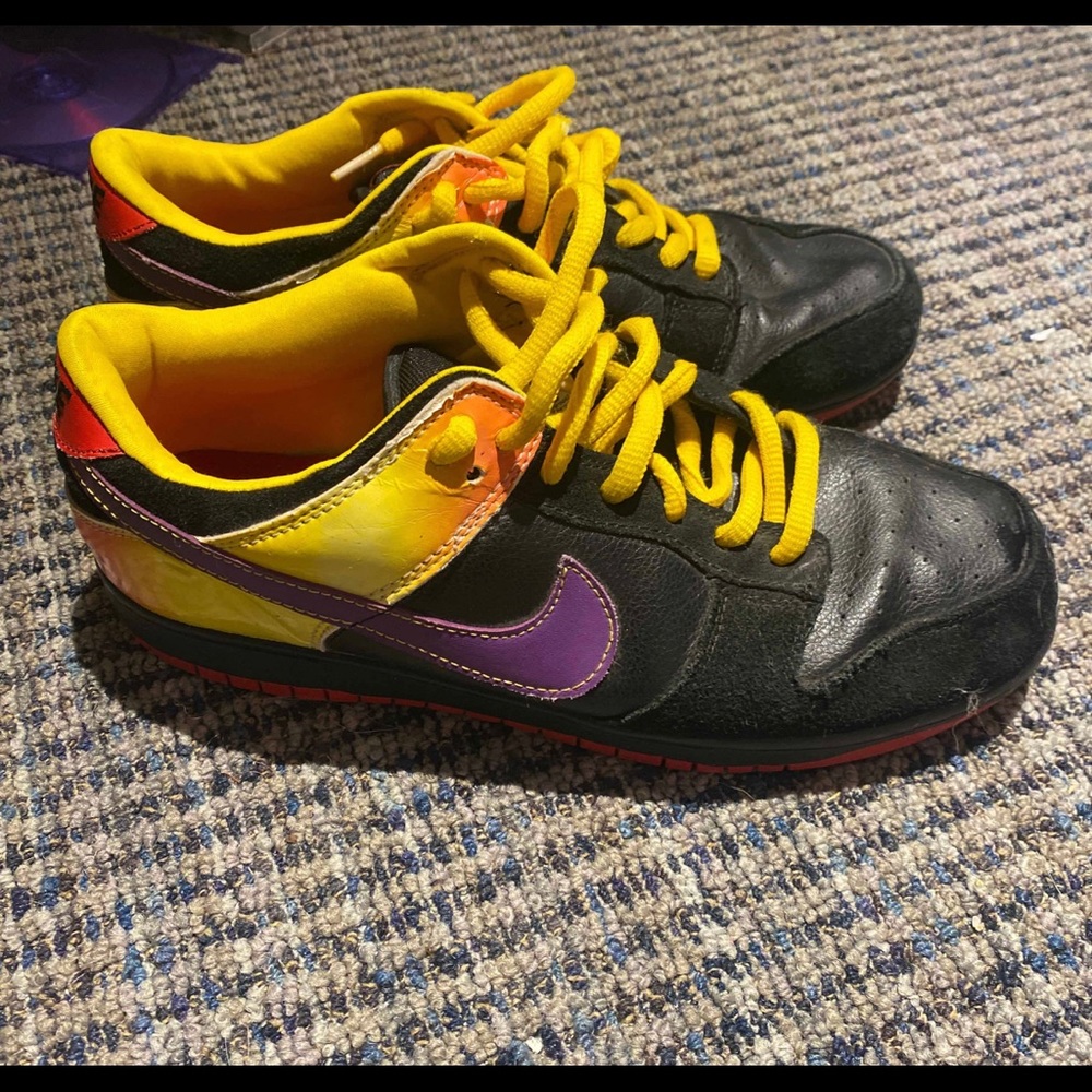 Nike Dunk SB Appetite for Destruction
